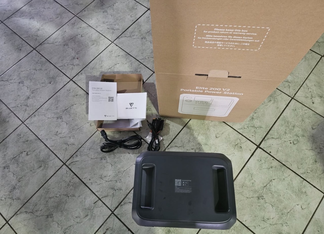 Box and accessories